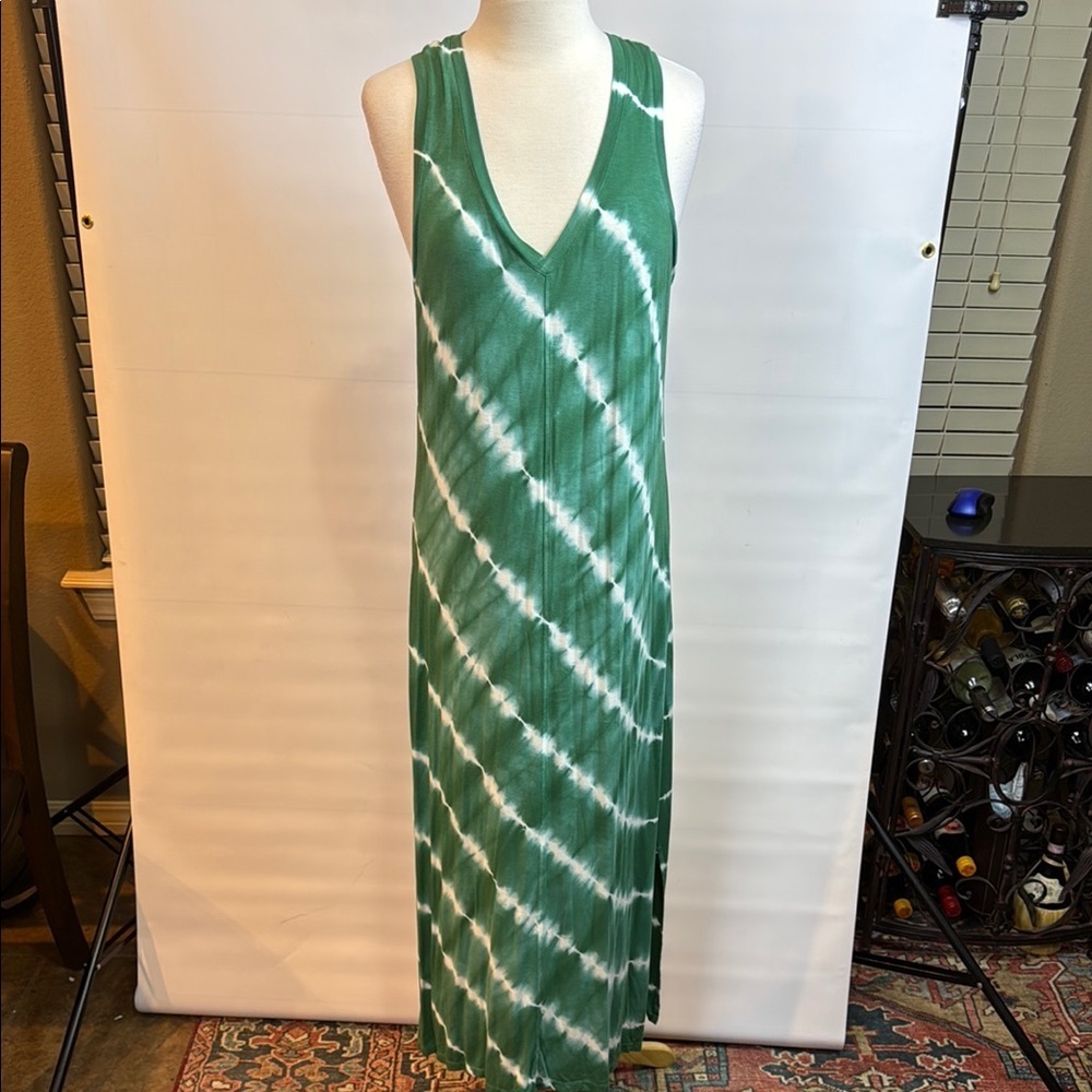 Modern Canvas Green & White Tie-Dye Maxi Dress, Medium